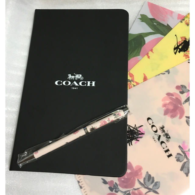 COACH(コーチ)のコーチ　ステーショナリー５点セット インテリア/住まい/日用品の文房具(ノート/メモ帳/ふせん)の商品写真