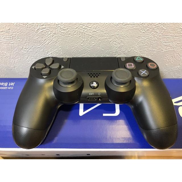 PlayStation(プレイステーション)のPS4用ワイヤレスコントローラー/DUALSHOCK4 エンタメ/ホビーのゲームソフト/ゲーム機本体(家庭用ゲーム機本体)の商品写真