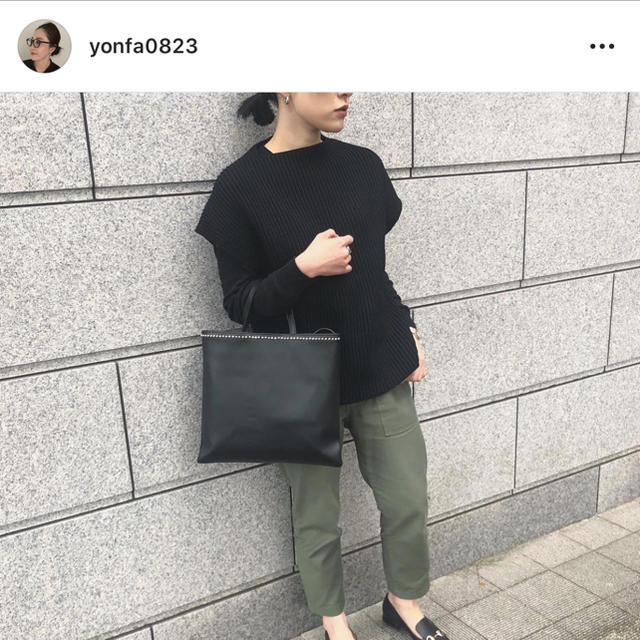 yonfa スタッズバック　黒