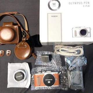 オリンパス(OLYMPUS)の★最終・現品のみ　人気　OLYMPUS PEN E−PL8 ホワイト ★(ミラーレス一眼)