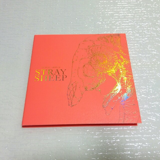 SONY(ソニー)のSTRAY SHEEP (アートブック盤 CD＋DVD＋アートブック)米津玄師 エンタメ/ホビーのCD(ポップス/ロック(邦楽))の商品写真