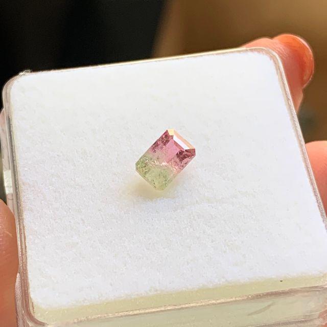 インクルはあるけど鮮やかなバイカラーを楽しめるトルマリン0.79ct💕✨ レディースのアクセサリー(その他)の商品写真