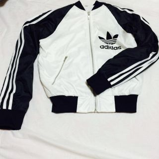 アディダス(adidas)のadidas  トップス(その他)