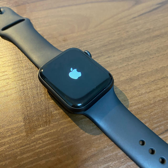 公式保証3ヶ月 44mm Apple Watch 5 GPSモデル
