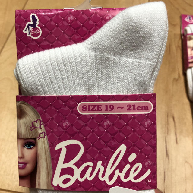 Barbie(バービー)の【新品3足セット】バービー♫靴下♫ソックス♫ハイソックス♫ホワイト19〜21cm キッズ/ベビー/マタニティのこども用ファッション小物(靴下/タイツ)の商品写真