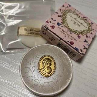 レメルヴェイユーズラデュレ(Les Merveilleuses LADUREE)のラデュレ　プレストパウダー(フェイスパウダー)