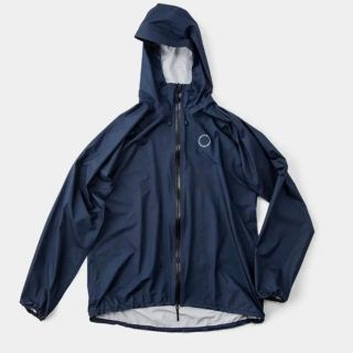 アークテリクス(ARC'TERYX)の【新品未使用】山と道　UL Rain Jacket ネイビー　S レイン(登山用品)