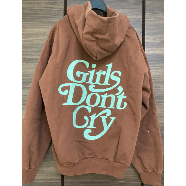 新品未使用Girls Don't Cry GDC  パーカー Mサイズ ブラウン