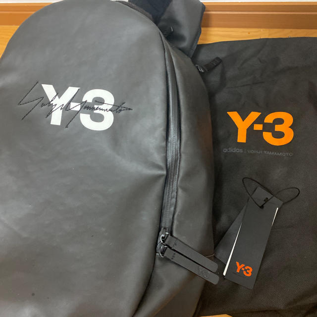 Y-3(ワイスリー)のY3 期間限定セール中 メンズのバッグ(ボディーバッグ)の商品写真