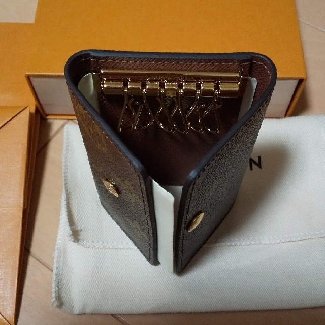 【新品】LOUIS VUITTON ミュルティクレ6 キーケース 2