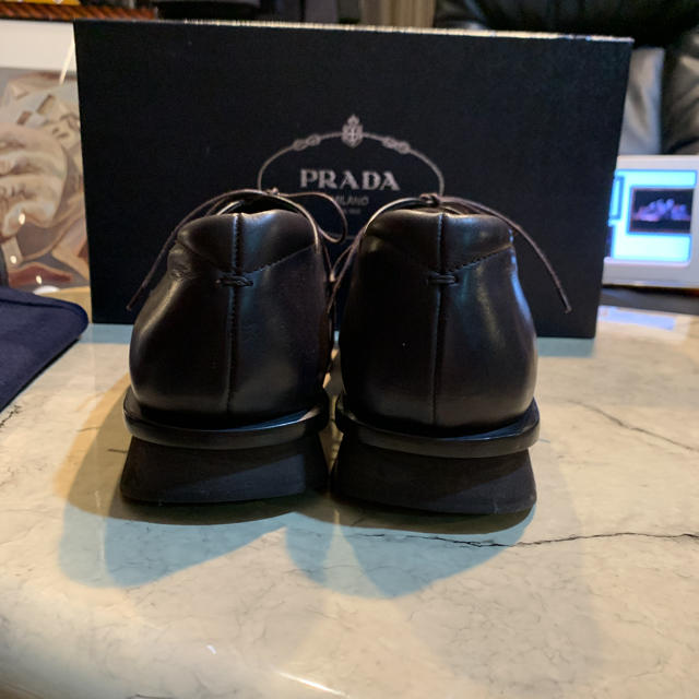 PRADA(プラダ)の新品未使用品　PRADA プラダ　ドレスシューズ  革靴　サイズ6 メンズの靴/シューズ(ドレス/ビジネス)の商品写真