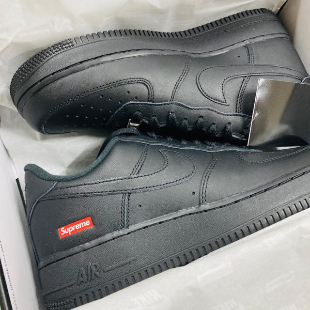 Supreme(シュプリーム)のエアフォース1 AF1 シュプリーム 黒 27cm 国内正規品 メンズの靴/シューズ(スニーカー)の商品写真