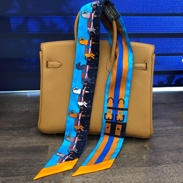 Hermes(エルメス)のエルメス ツイリー ロカバール 馬柄 レディースのファッション小物(バンダナ/スカーフ)の商品写真