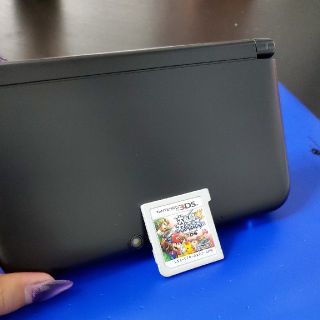 ニンテンドー3DS LL本体と大乱闘スマッシュブラザーズソフト(携帯用ゲーム機本体)