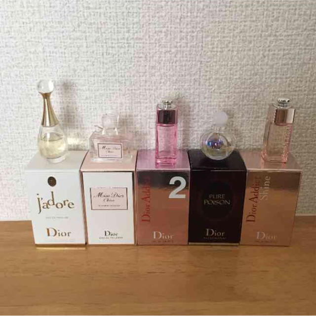 Christian Dior - ディオール ミニ香水セットの通販 by お気軽にコメントください！｜クリスチャンディオールならラクマ