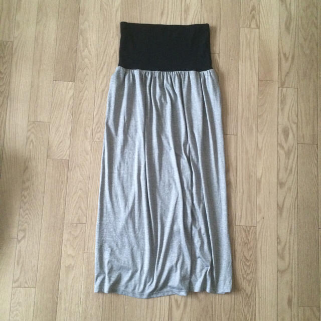 KBF(ケービーエフ)のKBF ロングスカート グレー レディースのスカート(ロングスカート)の商品写真