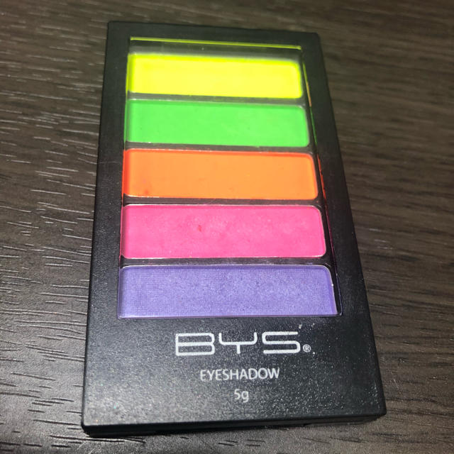 BYS(バイズ)のBYS Eyeshadow Neons Limited Edition コスメ/美容のベースメイク/化粧品(アイシャドウ)の商品写真