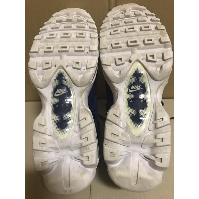 NIKE(ナイキ)のナイキ⭐︎NIKE AIRMAX 95 ULTRA ESSENTIAL最終値下げ レディースの靴/シューズ(スニーカー)の商品写真