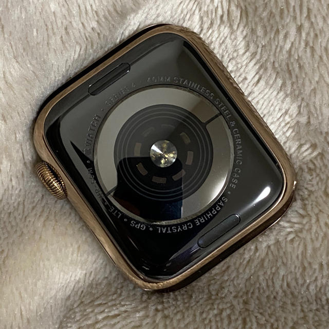 Apple Watch(アップルウォッチ)のApple Watch Series4 40mm ゴールドステンレススチール メンズの時計(腕時計(デジタル))の商品写真