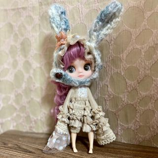ミディブライスアウトフィット☆うさ耳帽子とロンパース(その他)