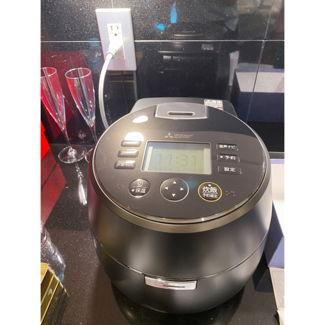 三菱電機 - MITSUBISHI 三菱 ジャー炊飯器 NJ-AWA10-B 新品 の通販 by ...