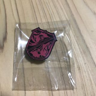 Pins ピンズ ピンバッジ Two Face ツーフェイス トゥーフェイス(バッジ/ピンバッジ)