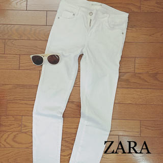 ザラ(ZARA)のZARA(スキニーパンツ)