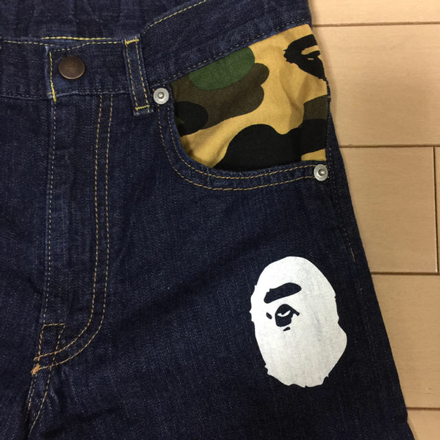 A BATHING APE(アベイシングエイプ)のデニム キッズ/ベビー/マタニティのキッズ服男の子用(90cm~)(パンツ/スパッツ)の商品写真