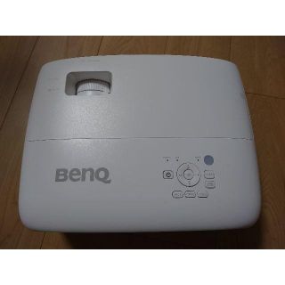 BenQ HT2550プロジェクター 4K美品 保証/3Dメガネ/天吊り金具付き