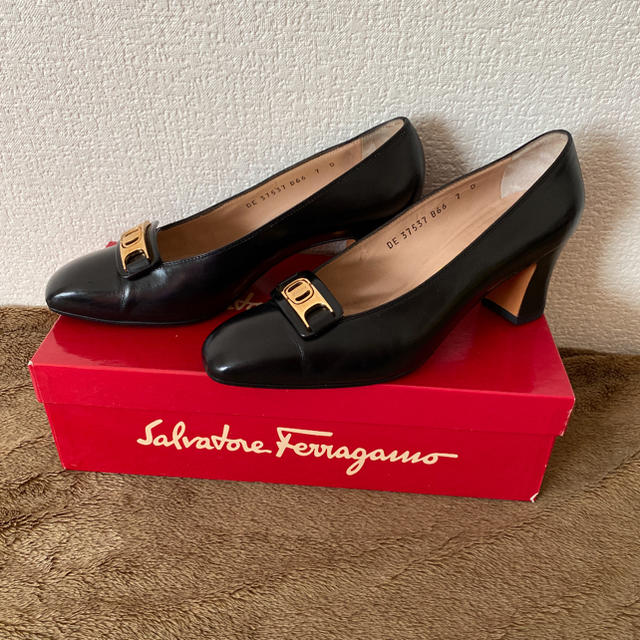 ヒールは Ferragamo パンプスの通販 by MARIN-mama's shop|フェラガモ