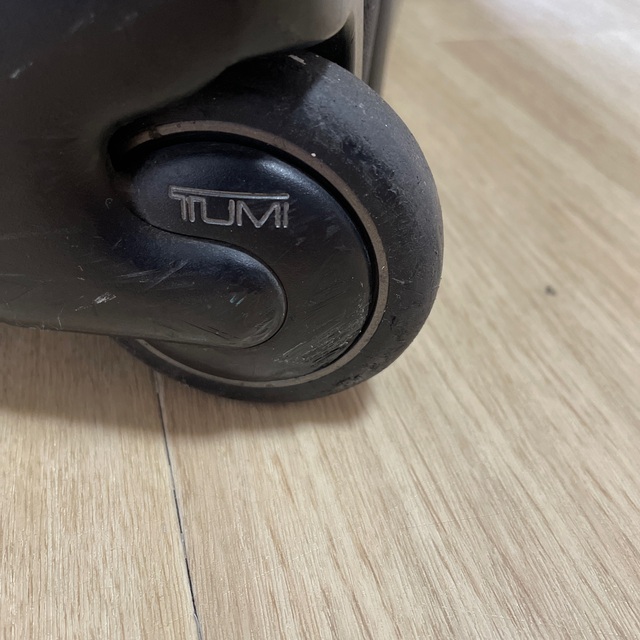 TUMI(トゥミ)の【格安】TUMI キャリーバッグ メンズのバッグ(トラベルバッグ/スーツケース)の商品写真