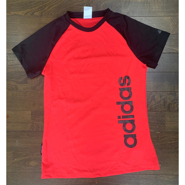 adidas(アディダス)の【新品･未使用】adidas アディダス Tシャツ レディースのトップス(Tシャツ(半袖/袖なし))の商品写真