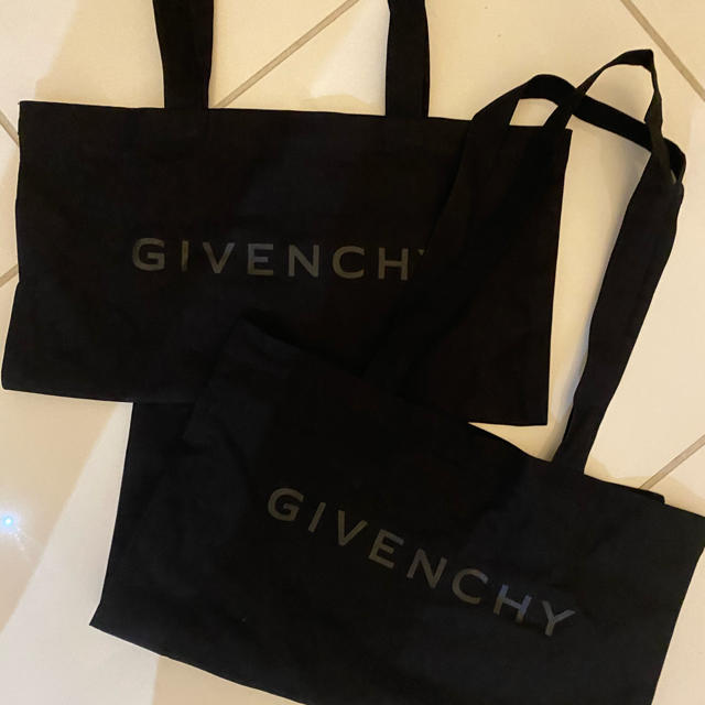 GIVENCHY(ジバンシィ)のGIVENCHY ノベルティ トートバッグ レディースのバッグ(トートバッグ)の商品写真