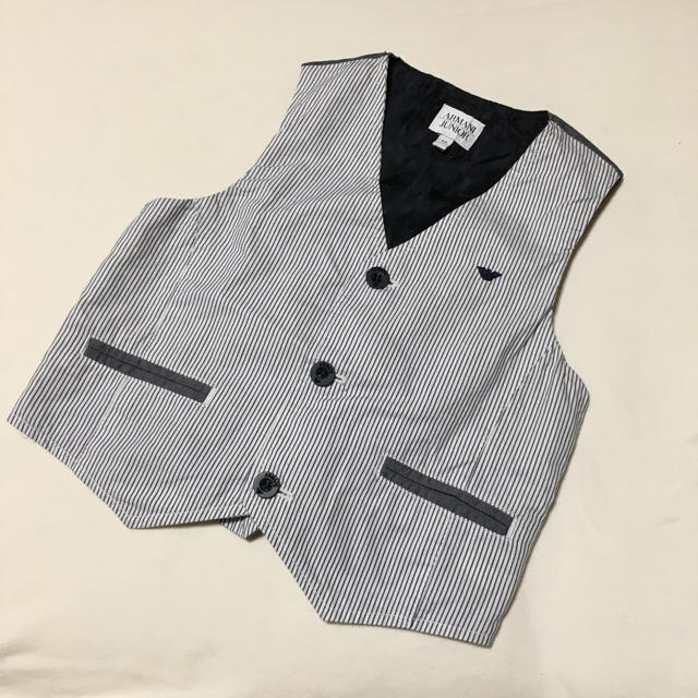 ARMANI JUNIOR(アルマーニ ジュニア)のアルマーニ  ジュニア　ベスト キッズ/ベビー/マタニティのキッズ服男の子用(90cm~)(ジャケット/上着)の商品写真