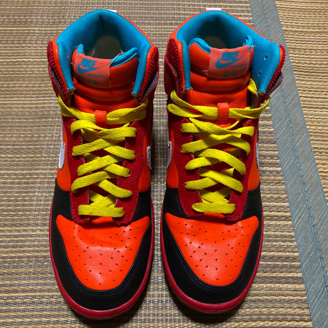 NIKE(ナイキ)のNIKE DUNK HIGH ID スニーカー　SB LOW  jordan 1 メンズの靴/シューズ(スニーカー)の商品写真