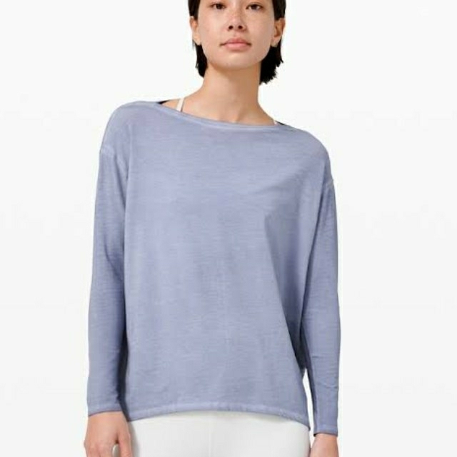 lululemon(ルルレモン)の《ルルレモン》Back in Action Long Sleeve *Fade スポーツ/アウトドアのトレーニング/エクササイズ(ヨガ)の商品写真