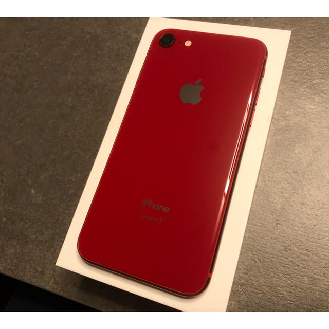 iPhone(アイフォーン)のApple iPhone 8 red 256GB SIMフリー スマホ/家電/カメラのスマートフォン/携帯電話(スマートフォン本体)の商品写真