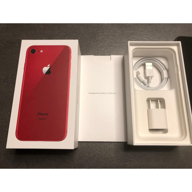 iPhone(アイフォーン)のApple iPhone 8 red 256GB SIMフリー スマホ/家電/カメラのスマートフォン/携帯電話(スマートフォン本体)の商品写真