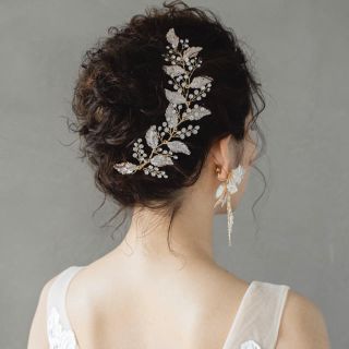 ヴェラウォン(Vera Wang)のヘッドドレス　ゴールド　リーフ(ヘッドドレス/ドレス)