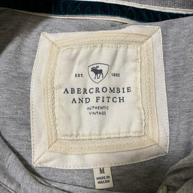 Abercrombie&Fitch(アバクロンビーアンドフィッチ)のAbercrombie&Fitch ポロシャツ レディースのトップス(ポロシャツ)の商品写真