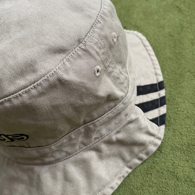 adidas(アディダス)のアディダス　帽子　BUCKET HAT メンズの帽子(キャップ)の商品写真