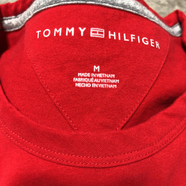 TOMMY HILFIGER(トミーヒルフィガー)のトミー・ヒルフィガーTシャツ メンズのトップス(Tシャツ/カットソー(半袖/袖なし))の商品写真