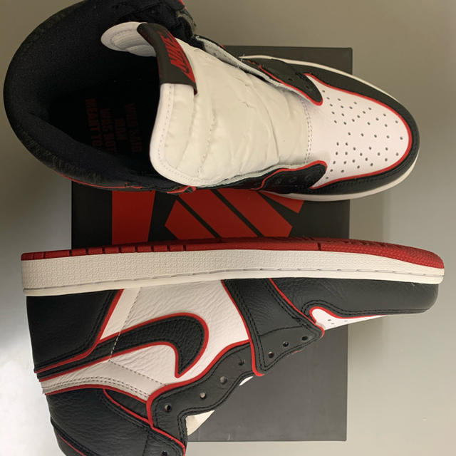 NIKE(ナイキ)のNike Air Jordan 1 Retro High Bloodline メンズの靴/シューズ(スニーカー)の商品写真