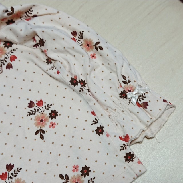 babyGAP(ベビーギャップ)のbabyGAP80 長袖 カットソー キッズ/ベビー/マタニティのベビー服(~85cm)(シャツ/カットソー)の商品写真