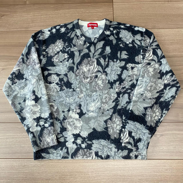 Supreme(シュプリーム)のSupreme Printed Floral Angora Sweater  メンズのトップス(ニット/セーター)の商品写真