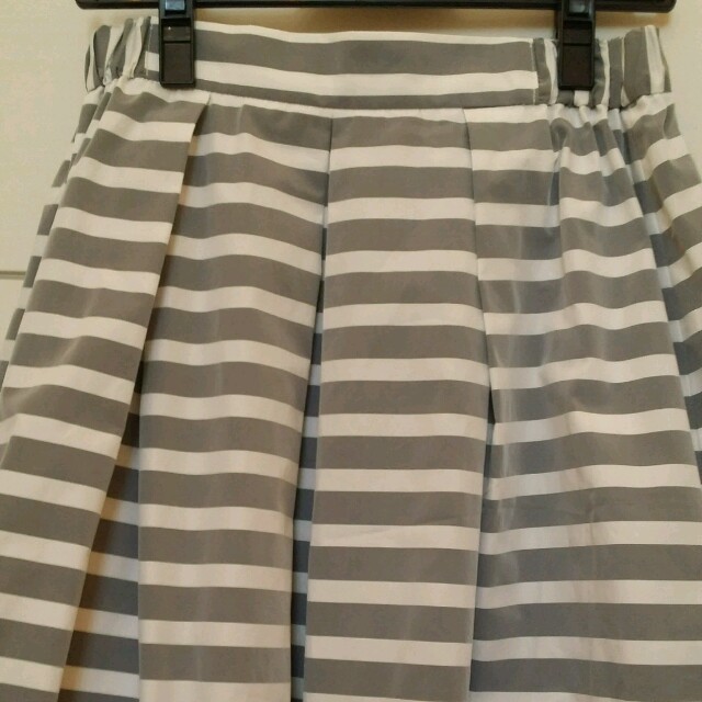 anatelier(アナトリエ)のクチュールブローチのスカート レディースのスカート(ひざ丈スカート)の商品写真