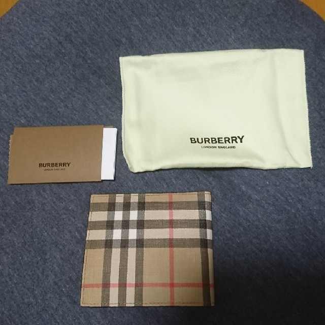純正販売品 【定価41000円】BURBERRY 二つ折り財布 - www