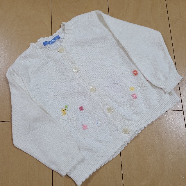 familiar(ファミリア)のともこ様専用★familiar 90 カーディガン キッズ/ベビー/マタニティのキッズ服女の子用(90cm~)(カーディガン)の商品写真