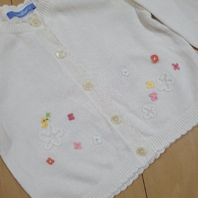 familiar(ファミリア)のともこ様専用★familiar 90 カーディガン キッズ/ベビー/マタニティのキッズ服女の子用(90cm~)(カーディガン)の商品写真