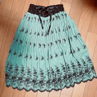 アクシーズファム(axes femme)のaxes femme スカート(ひざ丈スカート)